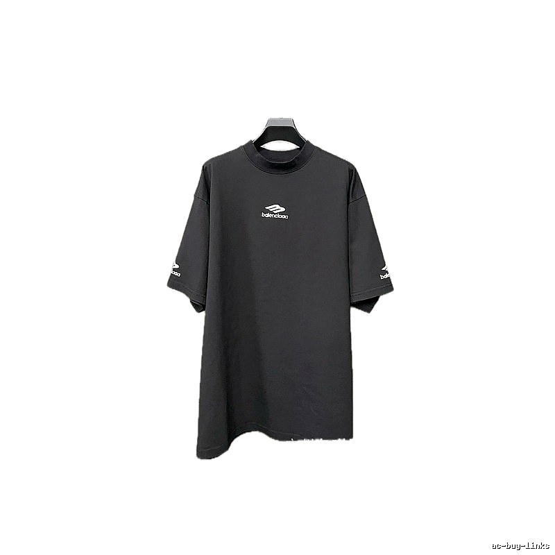 Balenciaga minimalist style black T-shirt