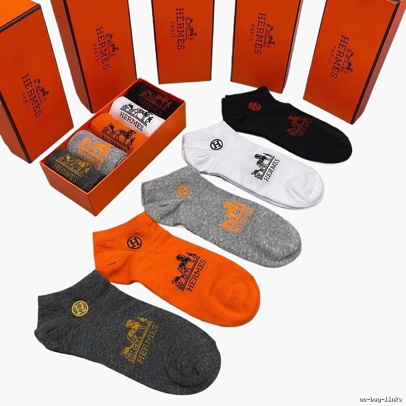 Hermes embroidered casual style grey socks